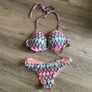 Victoria’s Secret scrunch butt bikini